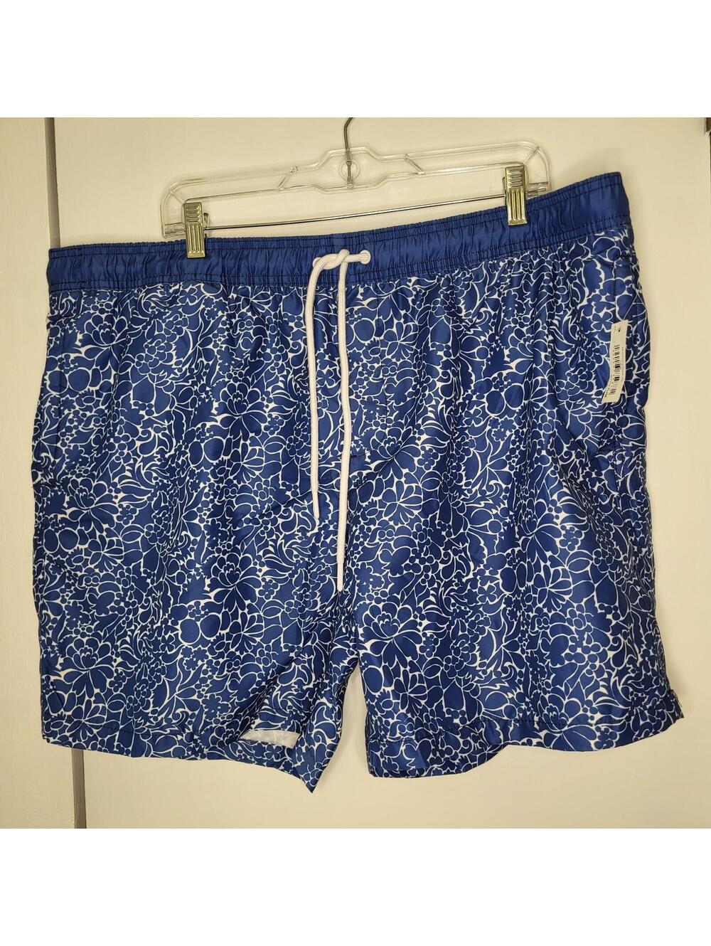 Amazon Essentials blue and white floral print quick-dry swim trunks. Size XXL